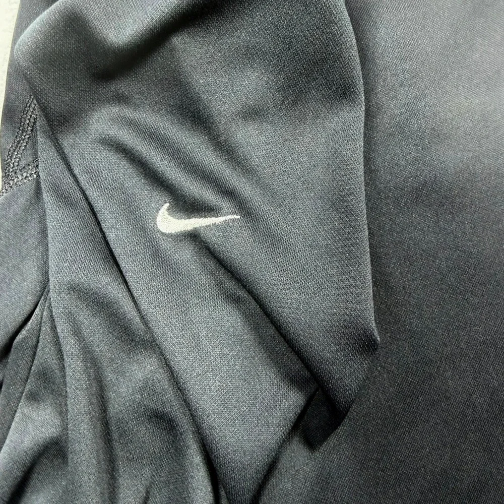 Nike Mens XXXL Black Long Sleeve V-Neck Performance Shirt Polyester